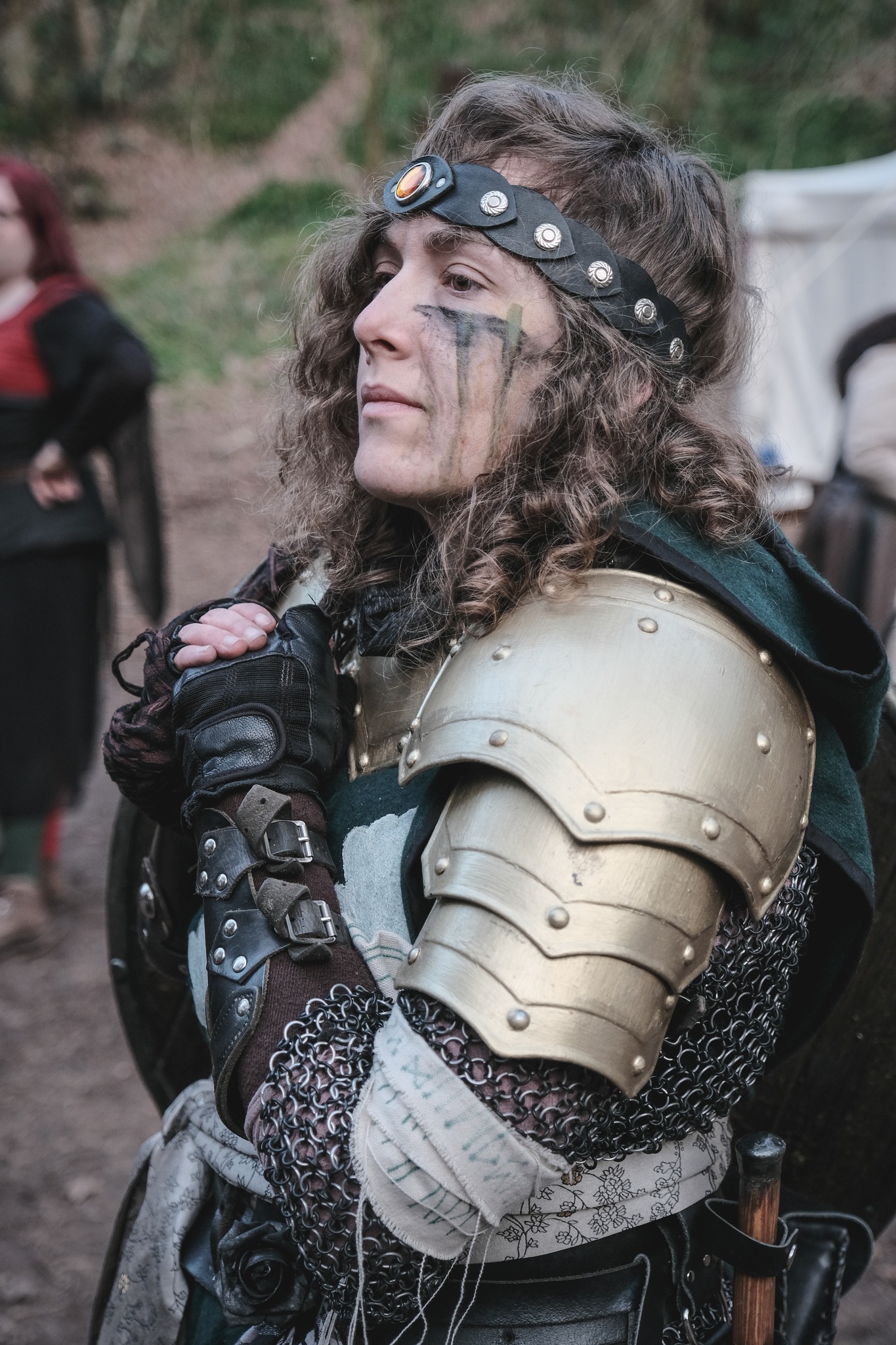 lana_wearing_lancelot_s_armour.jpg